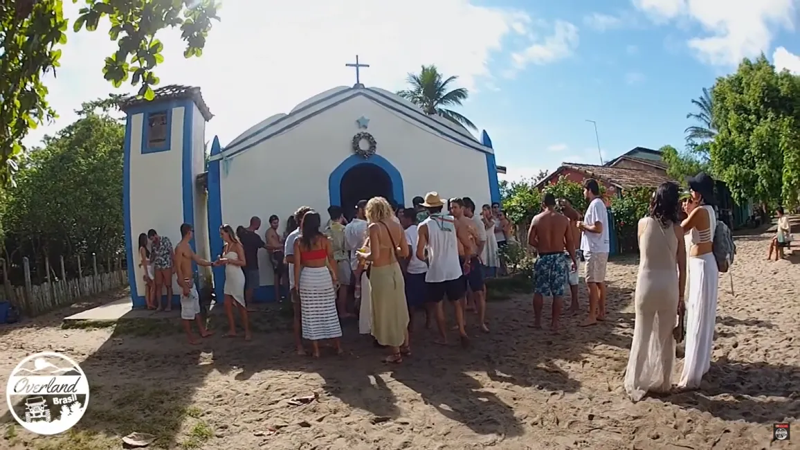 Celebração da Festa de Sao Sebastião Caraiva: a união entre fé e a vida rústica do vilarejo baiano.