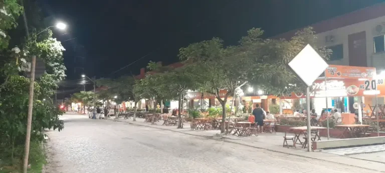 Fachada na Rua do Telégrafo no Complexo Orla Norte em Taperapuã
